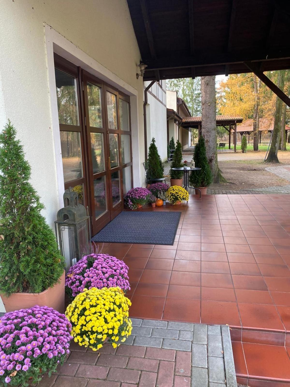 Hotel Restauracja Cztery Pory Roku Orneta Dış mekan fotoğraf