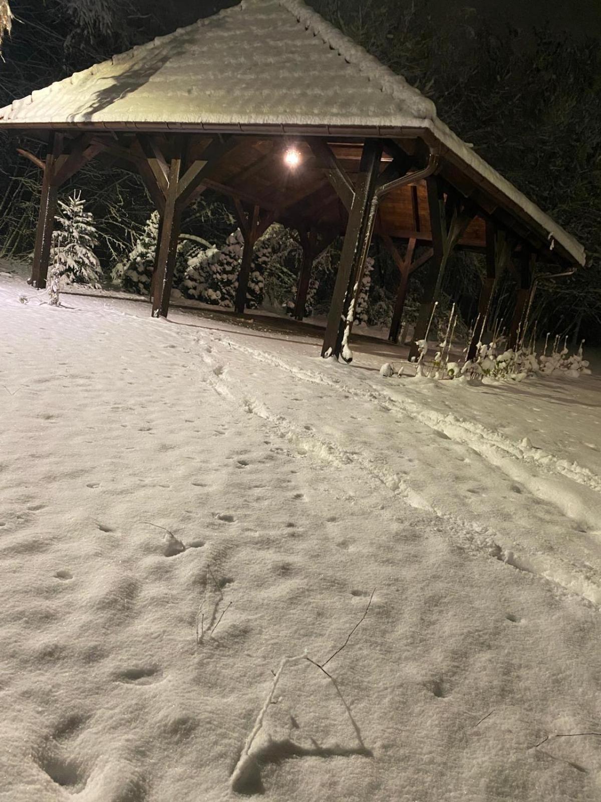 Hotel Restauracja Cztery Pory Roku Orneta Dış mekan fotoğraf